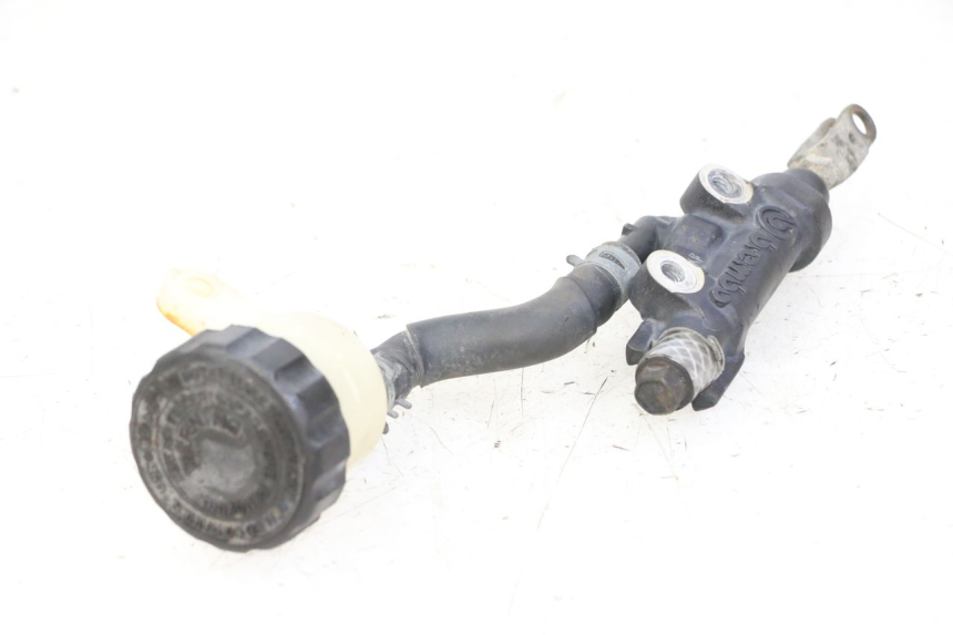 photo de MAITRE CYLINDRE ARRIERE YAMAHA XJN DIVERSION 600 (2000 - 2003)