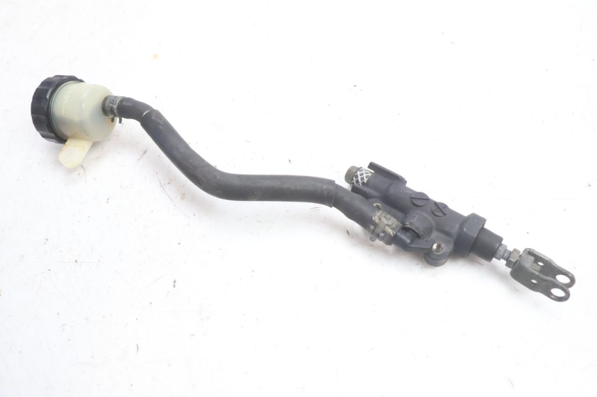 photo de MAITRE CYLINDRE ARRIERE YAMAHA XJR 1300 (1998 - 2002) - Autre angle de vue