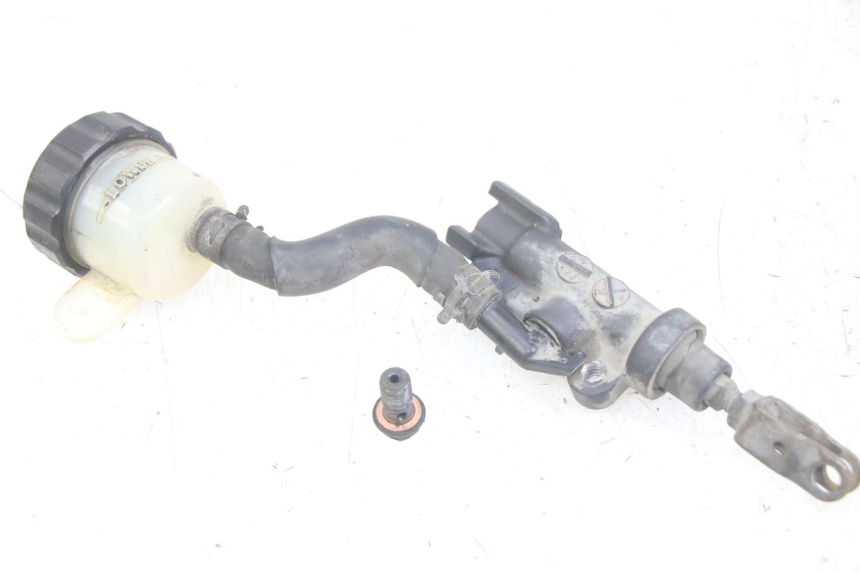 photo de MAITRE CYLINDRE ARRIERE YAMAHA XJN DIVERSION 600 (2000 - 2003)