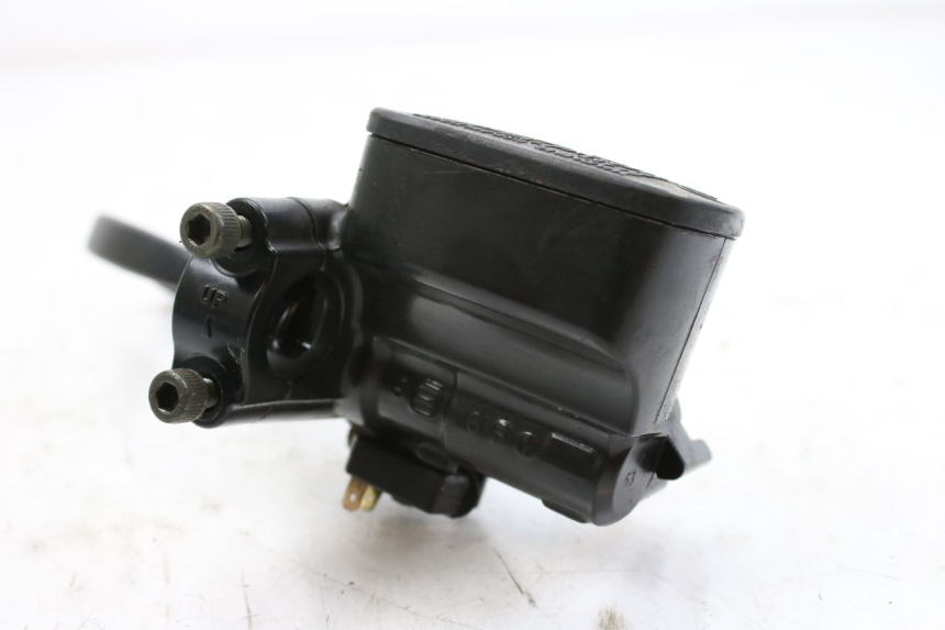 photo de MAITRE CYLINDRE FREIN ARRIERE YAMAHA XP T-MAX TMAX ABS 500 (2004 - 2007)