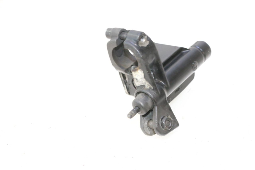 photo de MAITRE CYLINDRE ARRIERE YAMAHA YP MAJESTY 125 (2007 - 2010) - Autre angle de vue