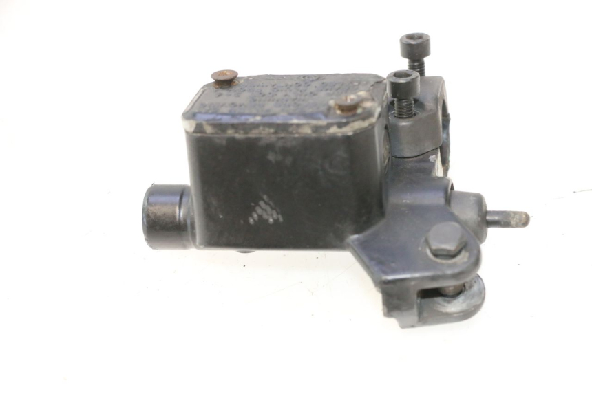 photo de MAITRE CYLINDRE ARRIERE YAMAHA YP MAJESTY 125 (2007 - 2010) - État de surface