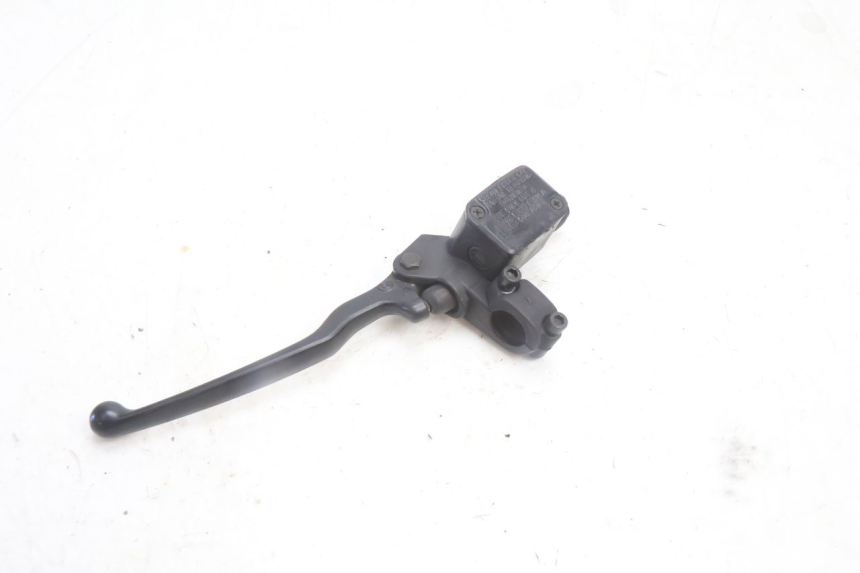 photo de MAITRE CYLINDRE ARRIERE YAMAHA YP MAJESTY 125 (2007 - 2010) - Vue principale