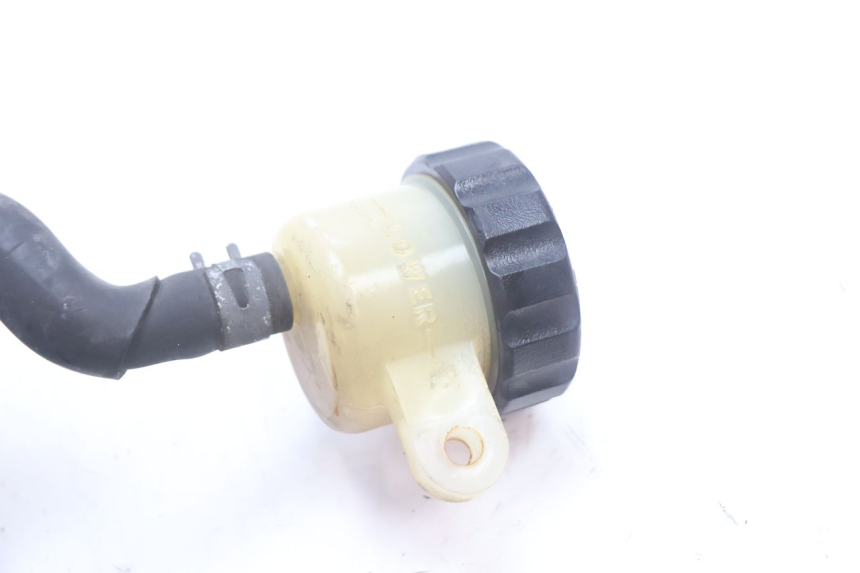 photo de MAITRE CYLINDRE ARRIERE YAMAHA YZF R GENESIS 750 (1993 - 1998) - Zoom état d’usage