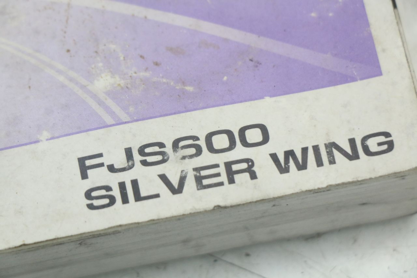photo de MANUEL UTILISATEUR HONDA FJS SILVERWING SILVER WING 600 (2001 - 2010) - Gros plan technique