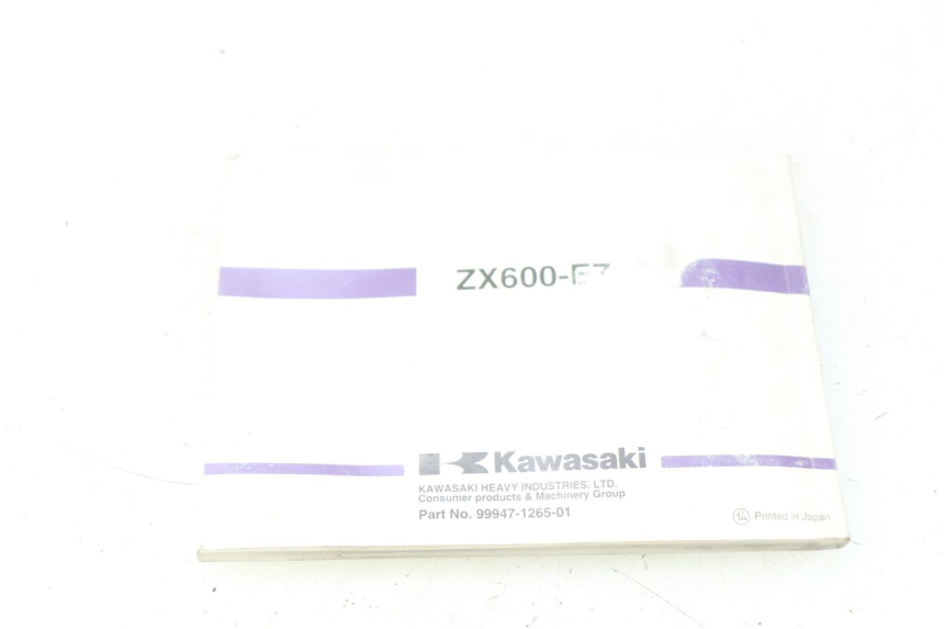 photo de MANUEL UTILISATEUR KAWASAKI ZZR 600 (1995 - 2004)
