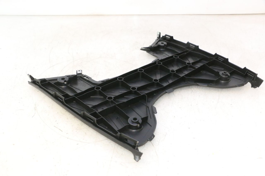 photo de MARCHE PIED KYMCO AGILITY 16+ 4T 50 (2018 - 2023) - Points de fixation