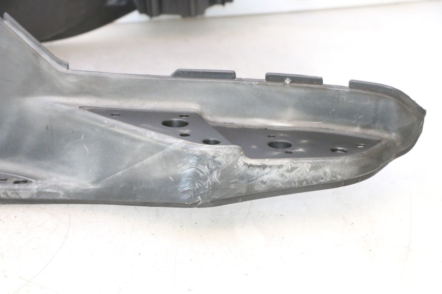 photo de MARCHE PIED APRILIA ATLANTIC S 125 (2010 - 2013) - Angle alternatif