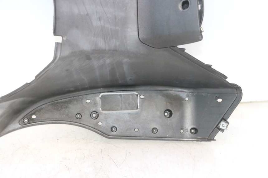 photo de MARCHE PIED APRILIA ATLANTIC S 125 (2010 - 2013) - Autre angle de vue