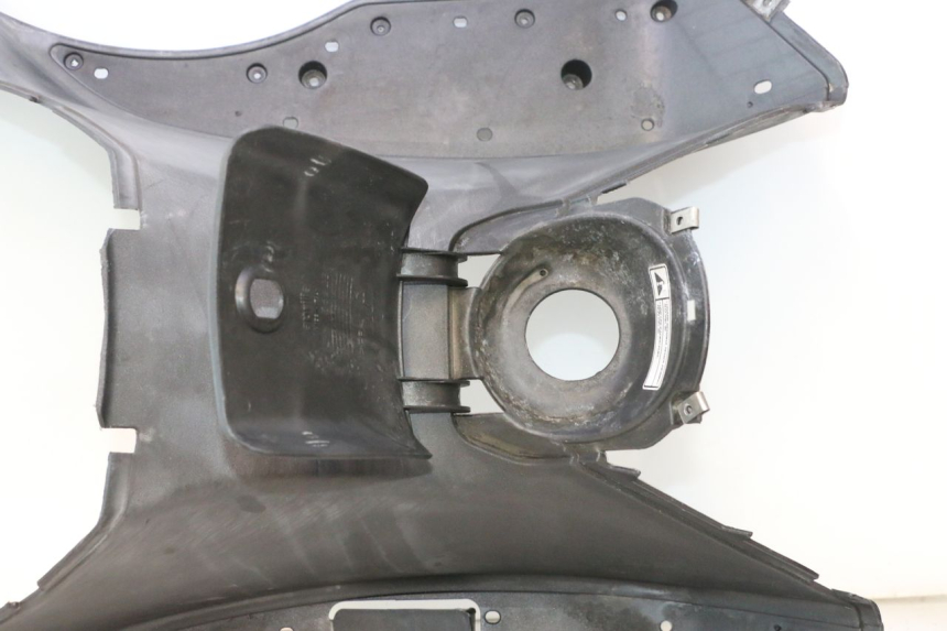 photo de MARCHE PIED APRILIA ATLANTIC S 125 (2010 - 2013) - Points de fixation