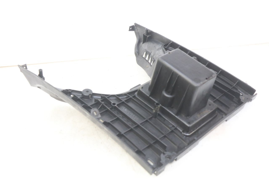 photo de MARCHE PIED PGO BIG MAX 50 (2001 - 2009) - Autre angle de vue