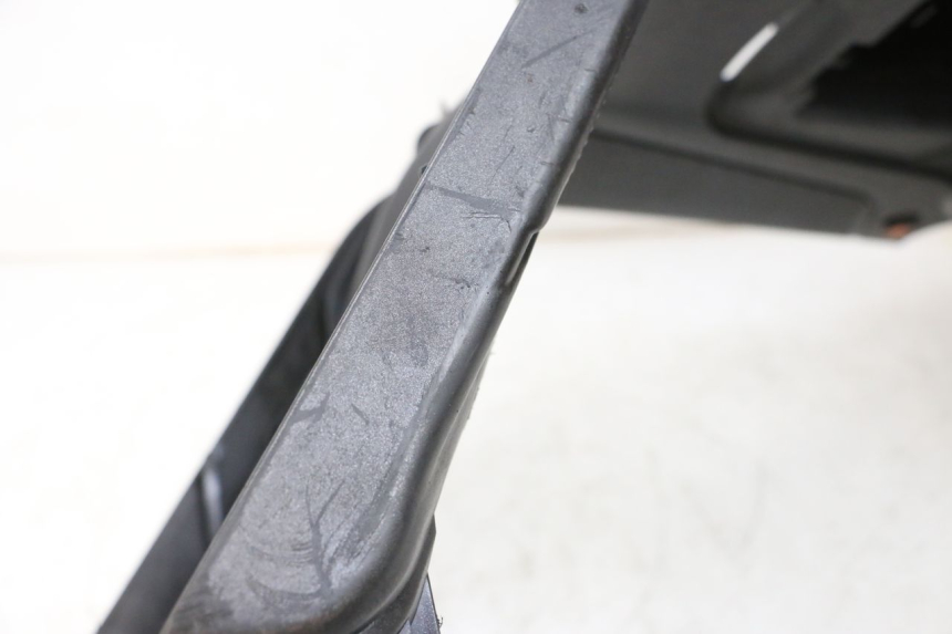 photo de MARCHE PIED MBK BOOSTER SPIRIT NAKED 50 (2004 - 2017) - Gros plan technique