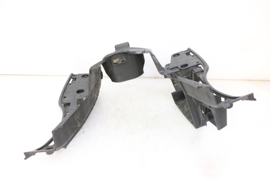 photo de MARCHE PIED SUZUKI BURGMAN 125 (2007 - 2014)