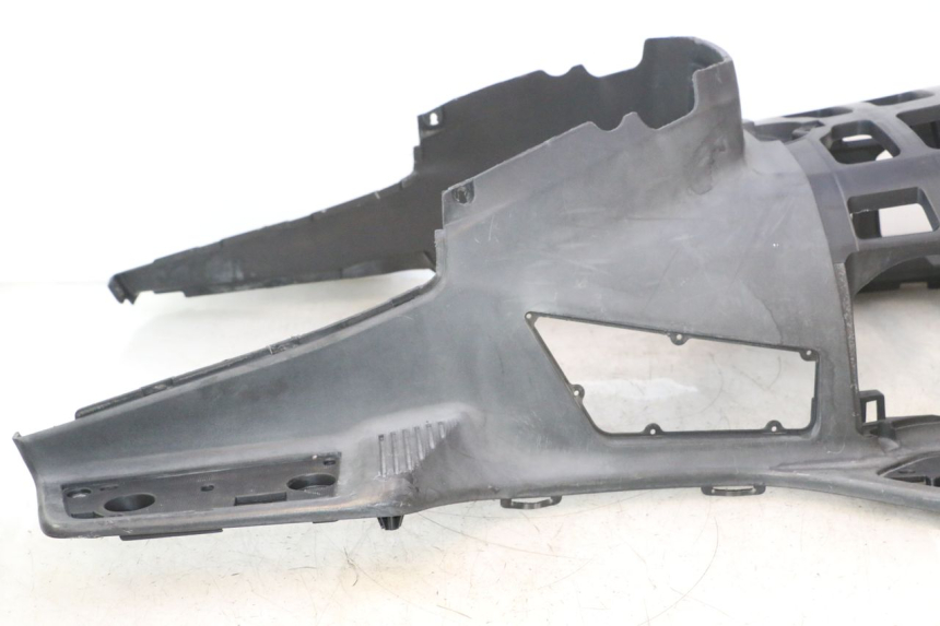 photo de MARCHE PIED SUZUKI BURGMAN EXECUTIVE ABS 650 (2006 - 2012) - Autre angle de vue