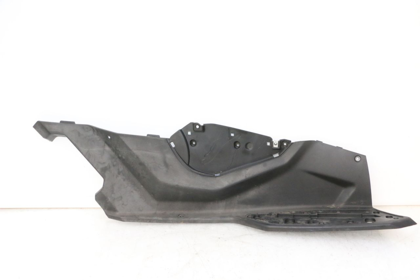 photo de MARCHE PIED DROIT QUADRO 4 4D 350 (2015 - 2018)