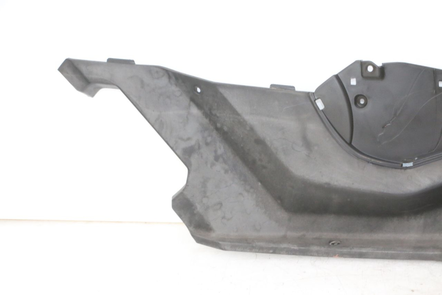 photo de MARCHE PIED DROIT QUADRO 4 4D 350 (2015 - 2018)