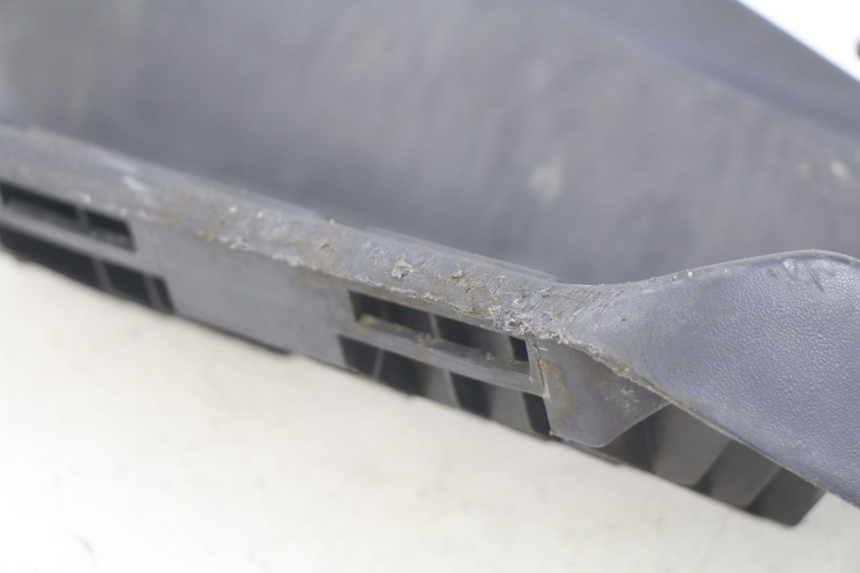 photo de MARCHE PIED DROIT SUZUKI BURGMAN 125 (2007 - 2014)