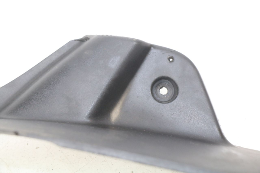 photo de MARCHE PIED DROIT PEUGEOT ELYSTAR 50 (2002 - 2014) - Autre angle de vue