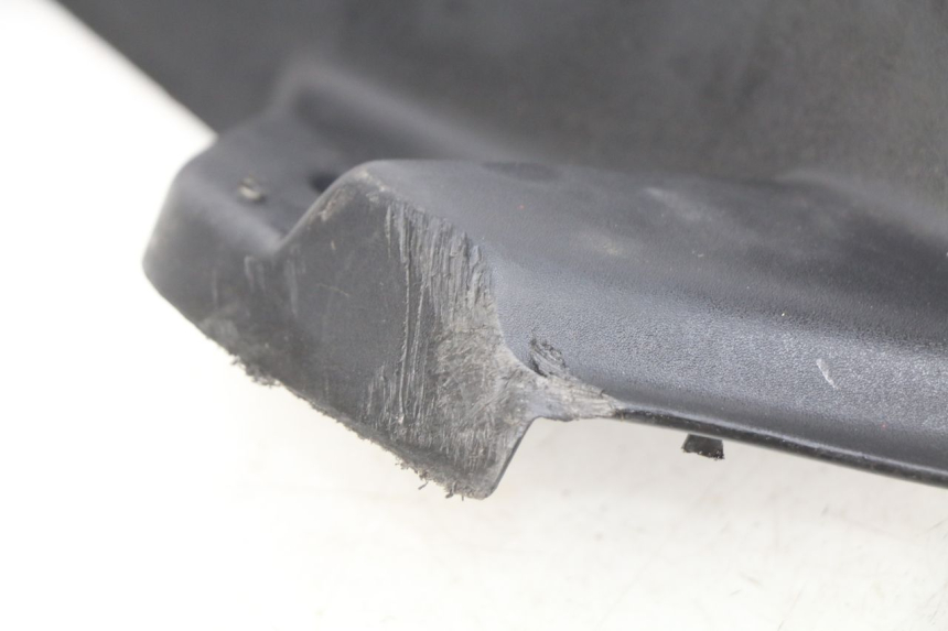 photo de MARCHE PIED DROIT PEUGEOT ELYSTAR 50 (2002 - 2014) - Points de fixation