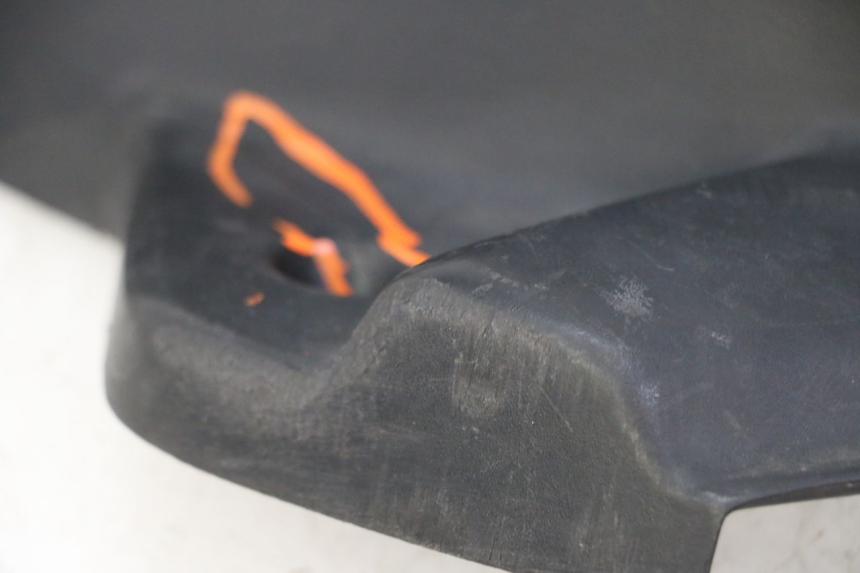 photo de MARCHE PIED DROIT PEUGEOT ELYSTAR 50 (2002 - 2014)