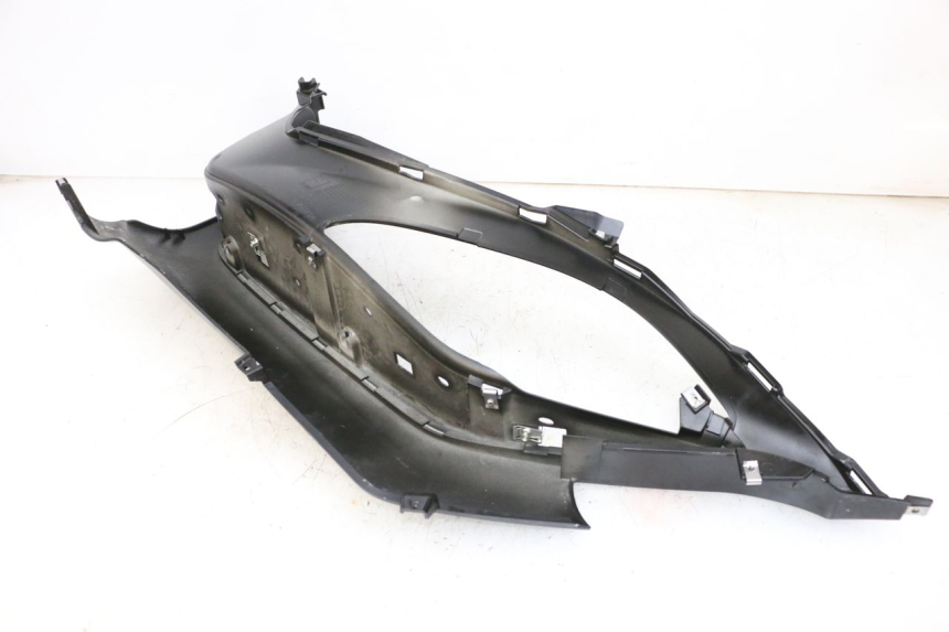 photo de MARCHE PIED DROIT PIAGGIO MP3 HPE 300 (2019 - 2026) - Autre angle de vue