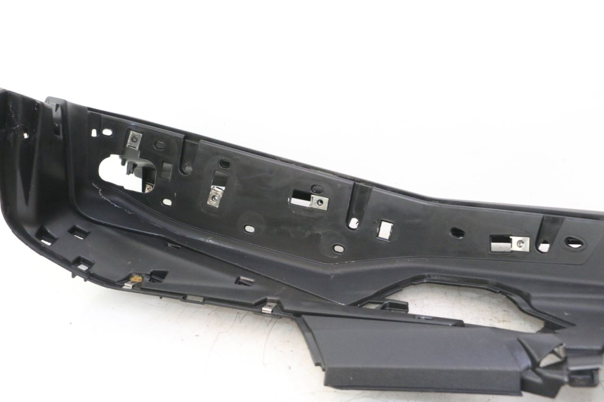 photo de MARCHE PIED DROIT PIAGGIO MP3 HPE 530 (2022 - 2026) - Pièce contrôlée