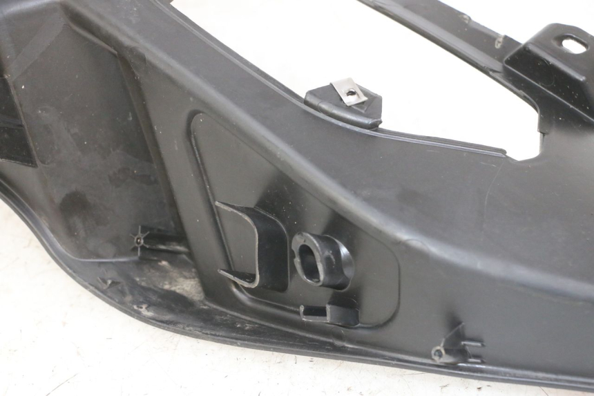photo de MARCHE PIED DROIT PIAGGIO MP3 LT 300 (2010 - 2016)