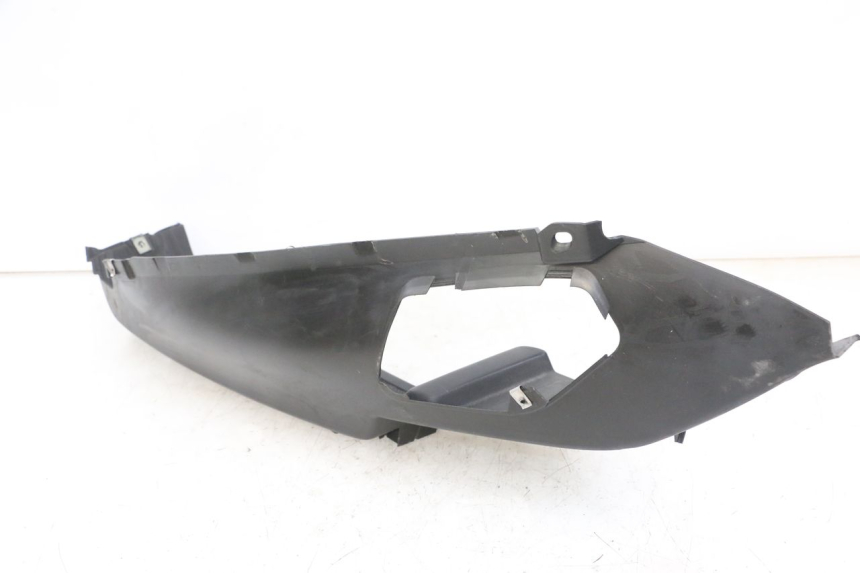 photo de MARCHE PIED DROIT PIAGGIO MP3 LT 300 (2010 - 2016)
