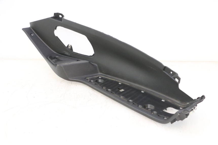 photo de MARCHE PIED DROIT PIAGGIO MP3 LT 400 (2007 - 2012) - Pièce contrôlée