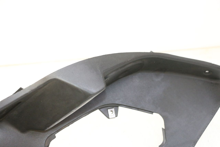 photo de MARCHE PIED DROIT PIAGGIO MP3 125 (2006 - 2014)