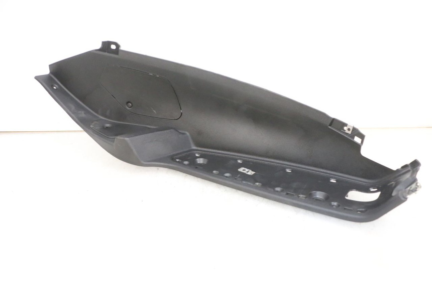 photo de MARCHE PIED DROIT PIAGGIO MP3 RL 250 (2007 - 2010) - Vue principale