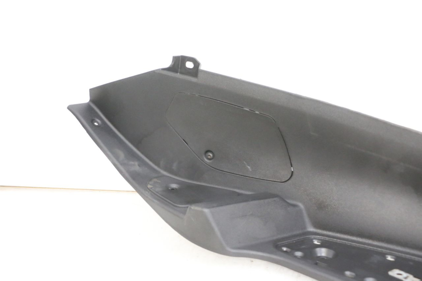 photo de MARCHE PIED DROIT PIAGGIO MP3 RL 250 (2007 - 2010) - Marquages et références