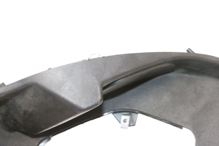 photo de MARCHE PIED DROIT PIAGGIO MP3 RL 250 (2006 - 2010) - Détail de la pièce