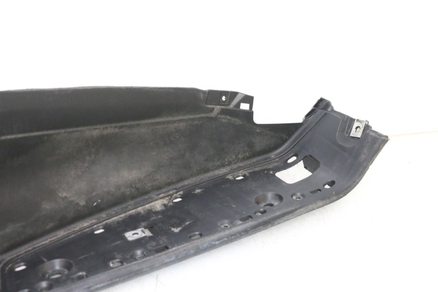 photo de MARCHE PIED DROIT PIAGGIO MP3 RL 250 (2006 - 2010) - Pièce contrôlée