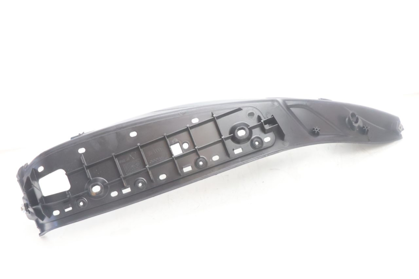 photo de MARCHE PIED DROIT PIAGGIO MP3 500 (2016 - 2018) - Points de fixation