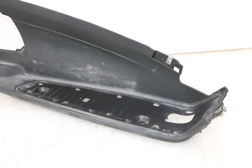 photo de MARCHE PIED DROIT PIAGGIO MP3 500 (2016 - 2018) - Autre angle de vue
