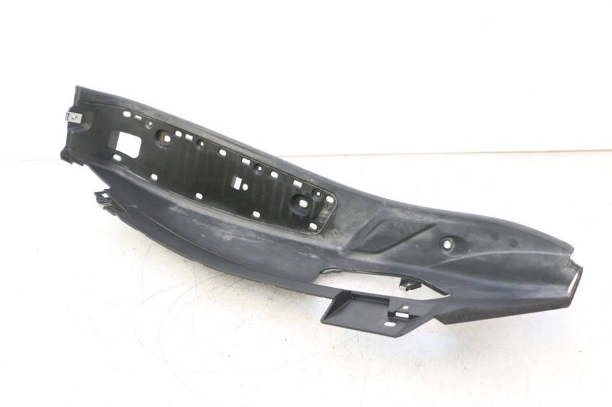 photo de MARCHE PIED DROIT PIAGGIO MP3 500 (2016 - 2018) - Vue d’ensemble