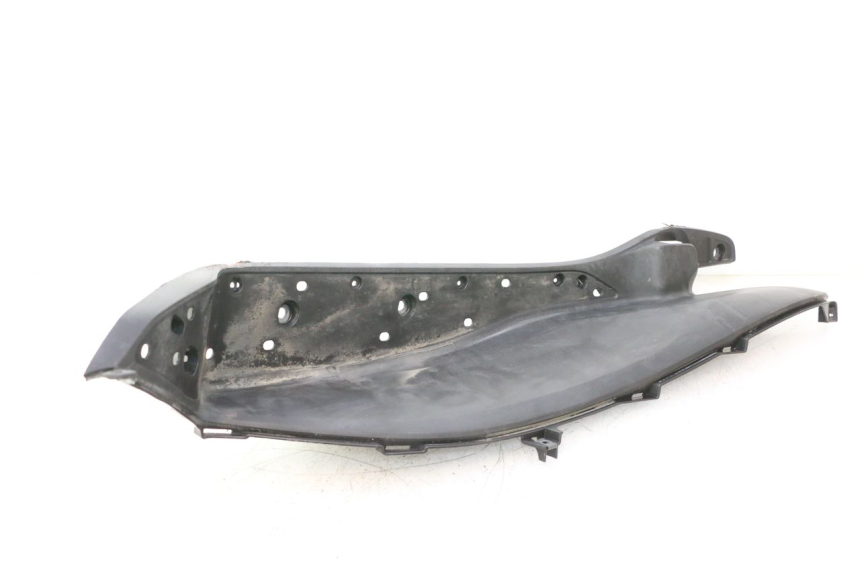 photo de MARCHE PIED DROIT HONDA PCX (JF28) 125 (2009 - 2011) - Points de fixation