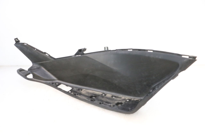 photo de MARCHE PIED DROIT HONDA PCX (JF57/JF64) 125 (2014 - 2018) - Points de fixation