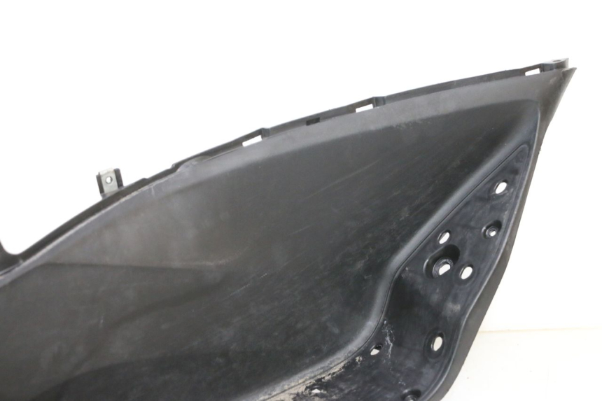 photo de MARCHE PIED DROIT HONDA PCX (JF57/JF64) 125 (2014 - 2018) - État de surface