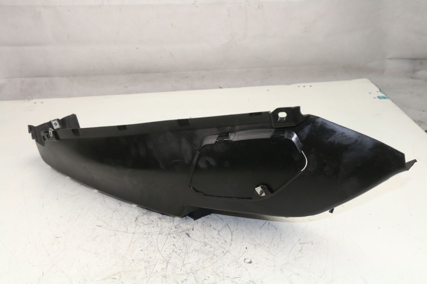 photo de MARCHE PIED DROIT PIAGGIO MP3 LT 400 (2007 - 2012)