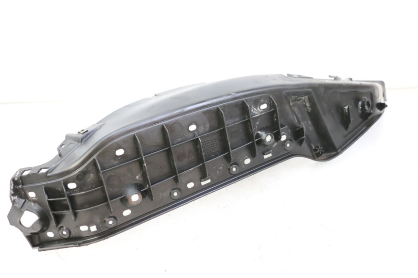 photo de MARCHE PIED DROIT PIAGGIO X8 125 (2004 - 2007)