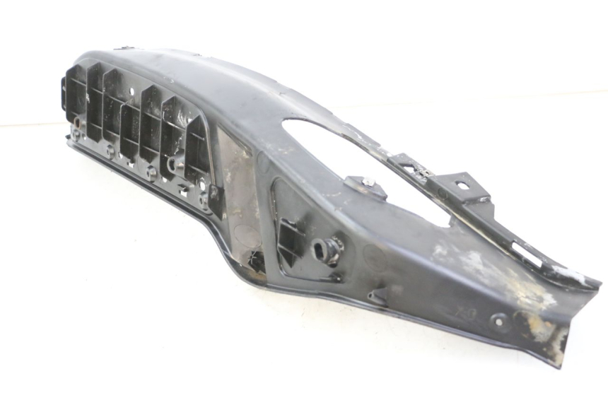 photo de MARCHE PIED DROIT PIAGGIO X8 125 (2004 - 2007)