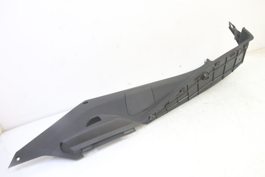 photo de MARCHE PIED DROIT PEUGEOT SATELIS 125 (2013 - 2018)