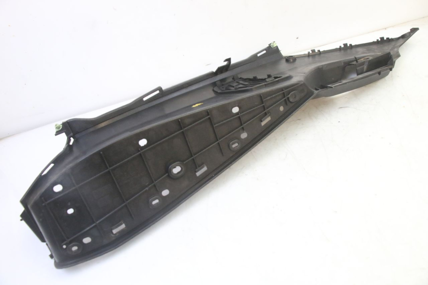 photo de MARCHE PIED DROIT PEUGEOT SATELIS 125 (2013 - 2018)