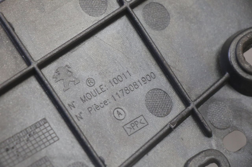 photo de MARCHE PIED DROIT PEUGEOT SATELIS 125 (2013 - 2018)