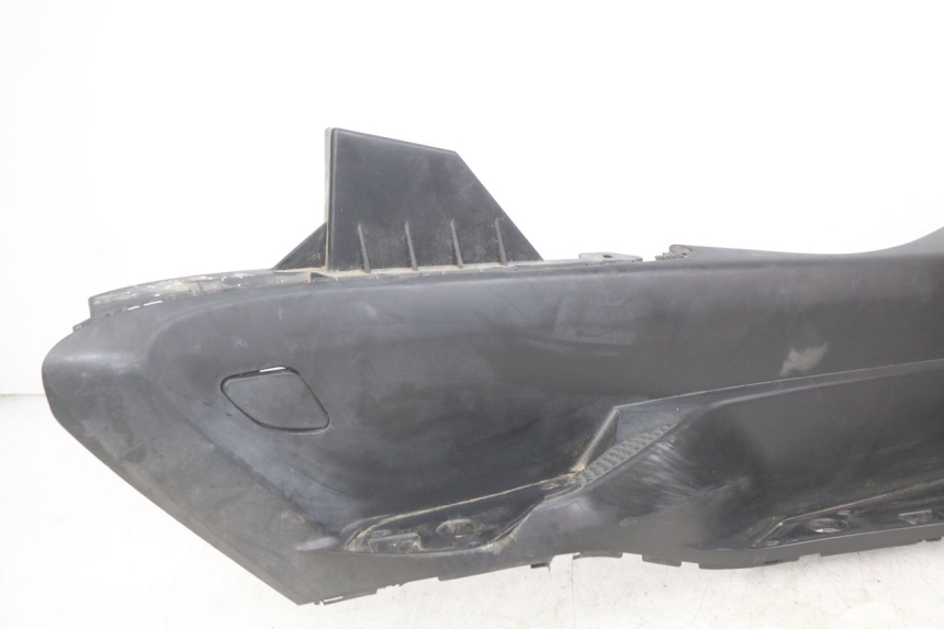 photo de MARCHE PIED DROIT YAMAHA YP MAJESTY 400 (2004 - 2008) - Zoom composants