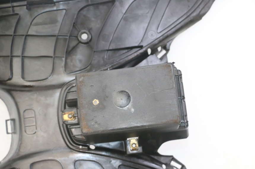 photo de MARCHE PIED PEUGEOT ELYSEO 125 (1999 - 2004)