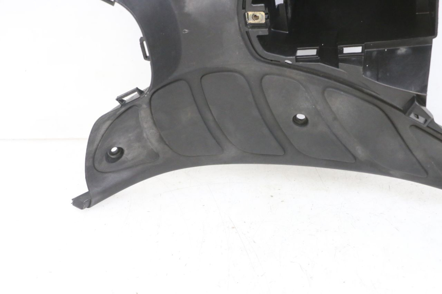 photo de MARCHE PIED PEUGEOT ELYSEO 125 (1999 - 2004) - État de surface