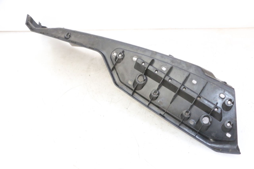 photo de MARCHE PIED GAUCHE QUADRO 4 4D 350 (2015 - 2018)